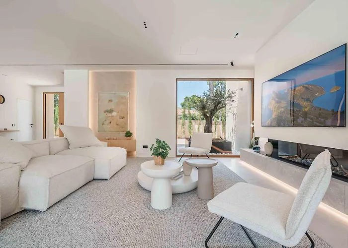 Villa Gotmar Is A Modern Pollença