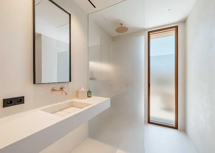 Gotmar Is A Modern Villa