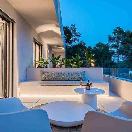 Gotmar Is A Modern Villa