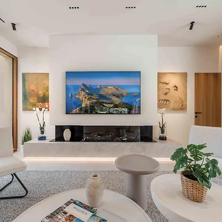 Villa Gotmar Is A Modern *