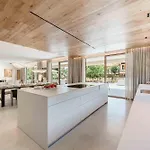 Βίλα Gotmar Is A Modern