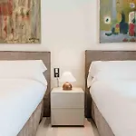 Gotmar Is A Modern Βίλα